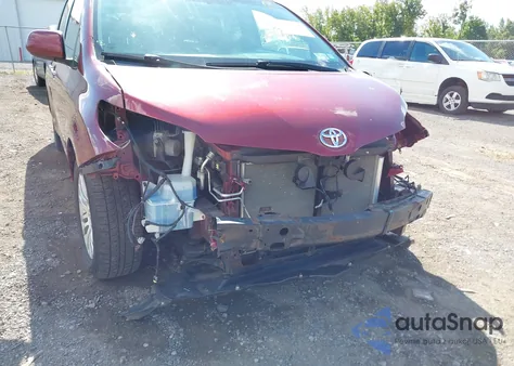 2015 Toyota Sienna Xle 8 Passenger from USA, damaged, VIN 5TDYK3DC8FS620846